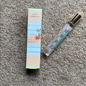 Good chemistry tiger lily